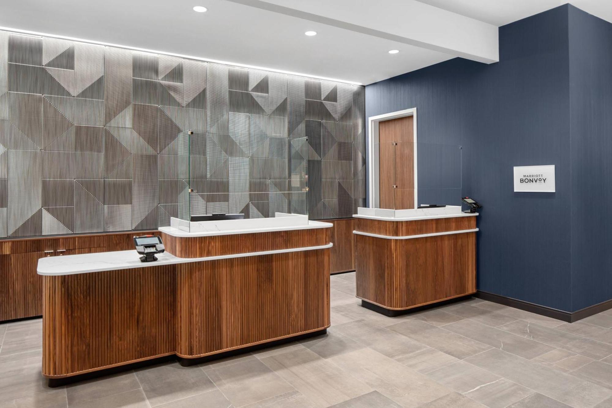 Hotel Courtyard By Marriott Lansing Downtown Exteriér fotografie
